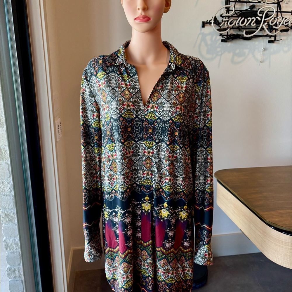 Isle By Melis Kozan Polo collar tunic dress